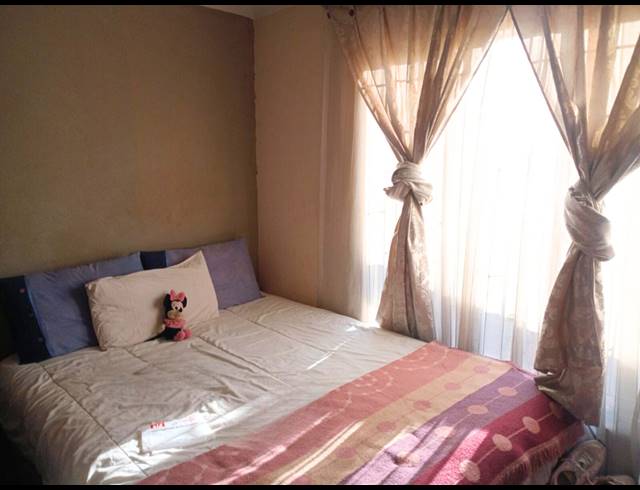 2 BEDROOM HOUSE FOR SALE IN LAKESIDE